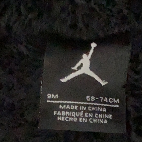 black & gold jordan hooded jumpsuit - Picture 4 of 4